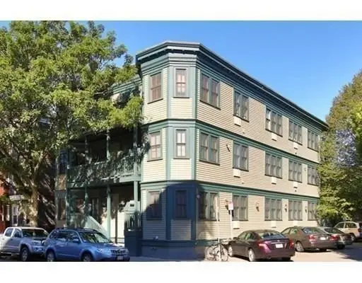 277 River St #1, Cambridge, MA 02139