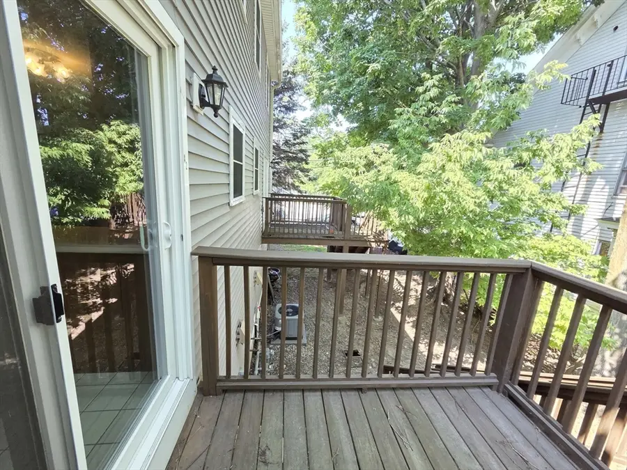 80 Smith St #2A, Lowell, MA 01851 - #3