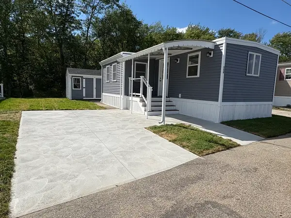 300 East Washington Street #34R, North Attleboro, MA 02760