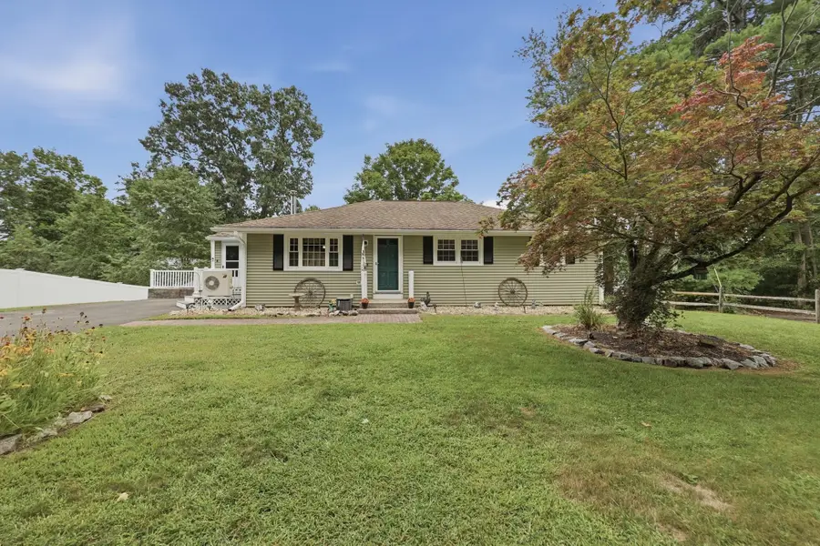 4 Olive Dr, Leominster, MA 01453 - #2