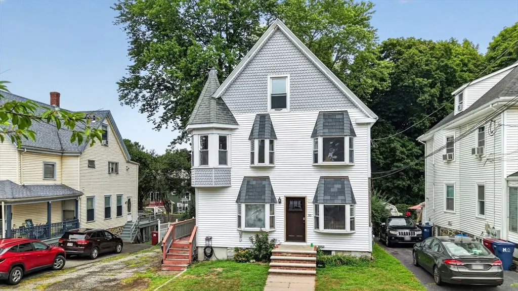 28-30 Crescent Ave, Melrose, MA 02176 - #1