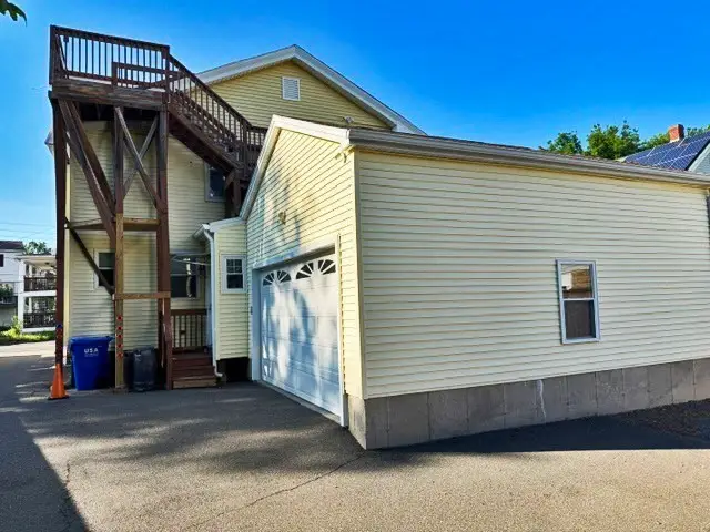 11 Maple Avenue, Northampton, MA 01060 - #3