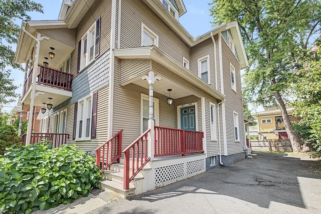 30 Graves Avenue #A, Northampton, MA 01060 - #1