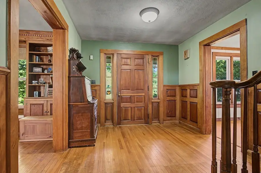 66 Glendale St, Easthampton, MA 01027 - #3