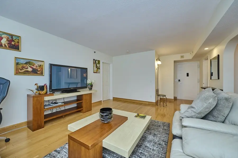 250 Hammond Pond Parkway #609S, Newton, MA 02467 - #3