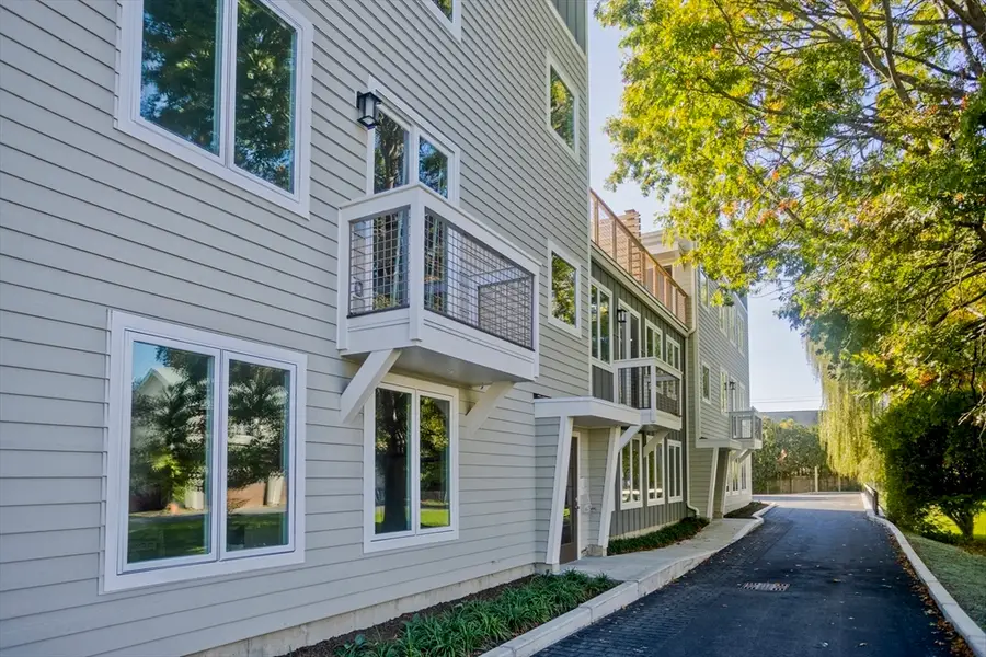 107 Williams Street #2 B, Northampton, MA 01060 - #3
