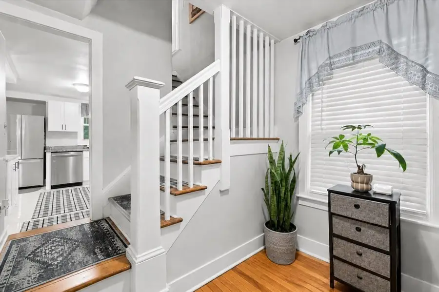 81 Beech St, New Bedford, MA 02740 - #3