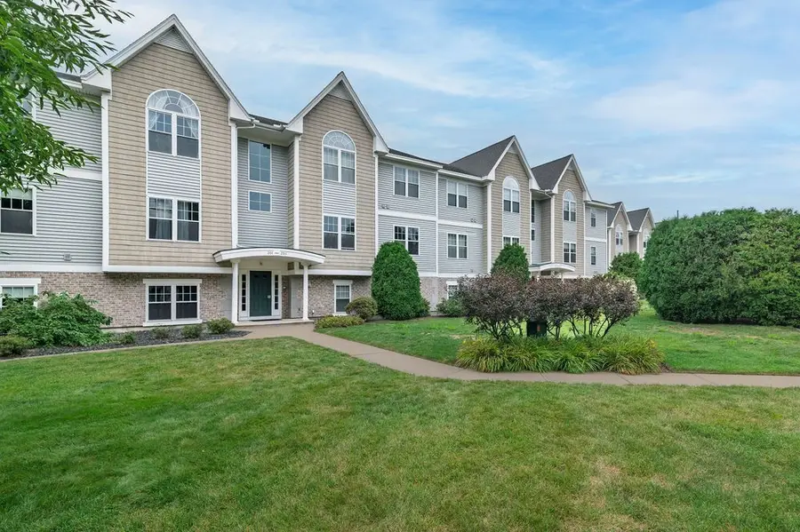 200 Roger Williams Ave #205, Rumford, RI 02916 - #2