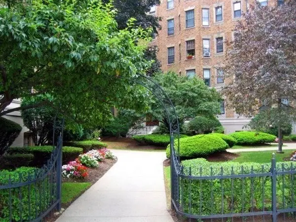 114 The Riverway #3, Boston, MA 02215 - #2