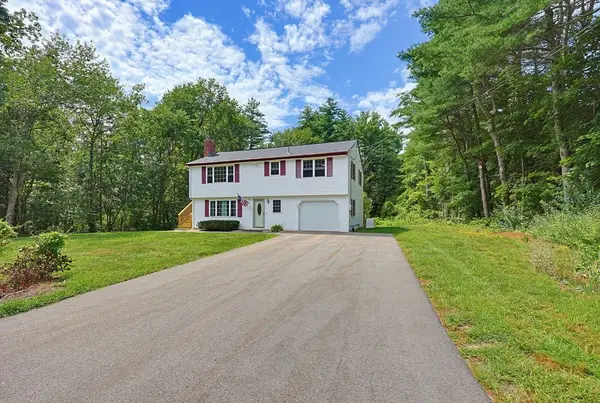 64 Park Street, Pepperell, MA 01463