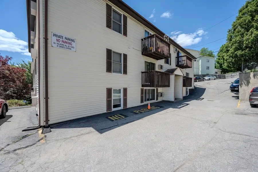 229 Vernon St #3, Worcester, MA 01607 - #2