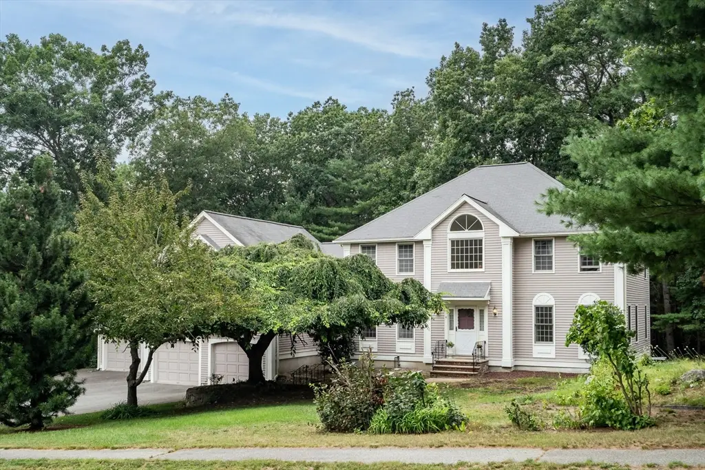 4 Crestview Rd, Bedford, MA 01730 - #1