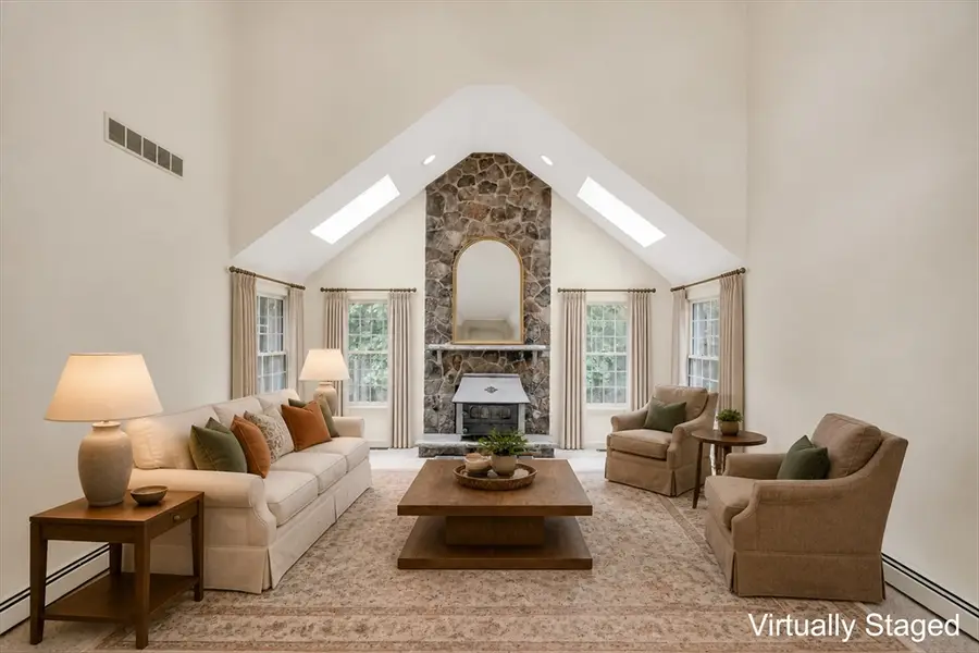 4 Crestview Rd, Bedford, MA 01730 - #2