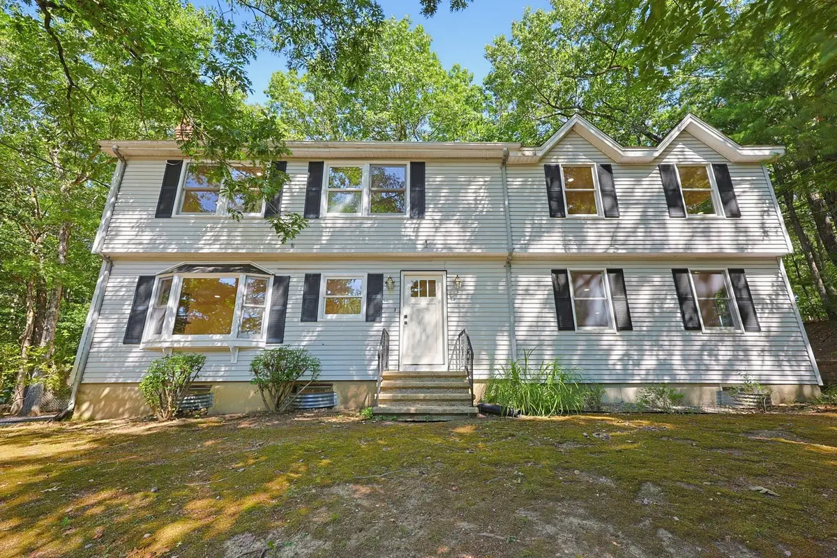 12 White Ave, Concord, MA 01742 - #1
