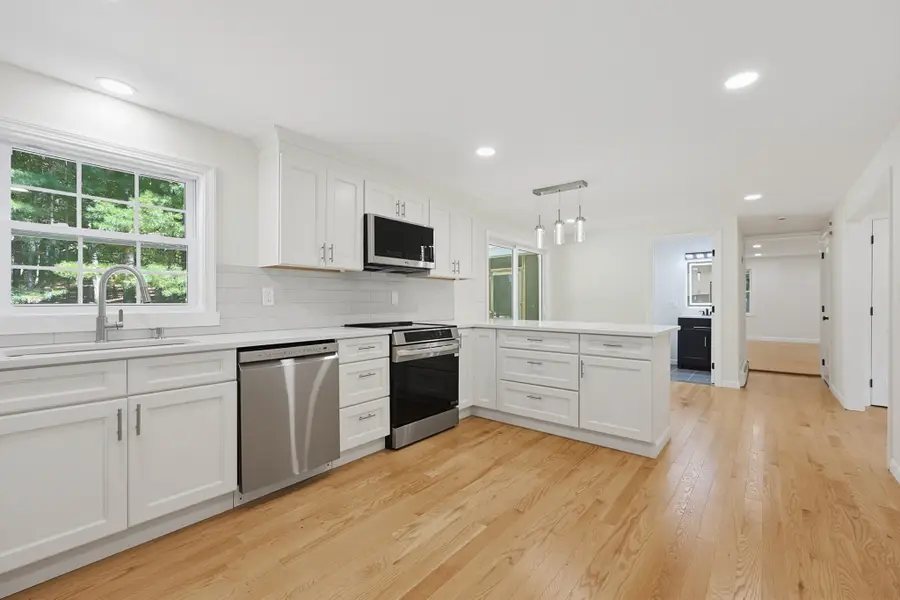 12 White Ave, Concord, MA 01742 - #3