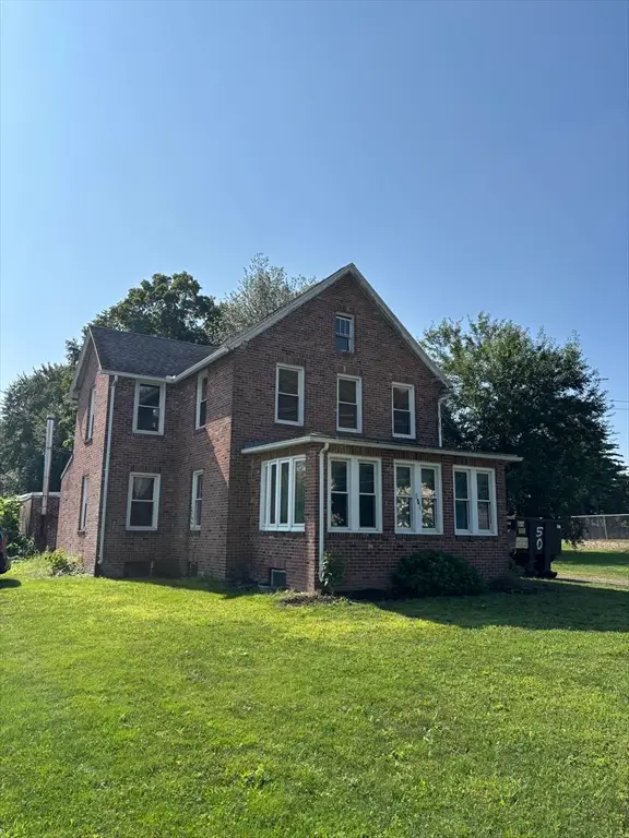 456 Granby Rd, South Hadley, MA 01075