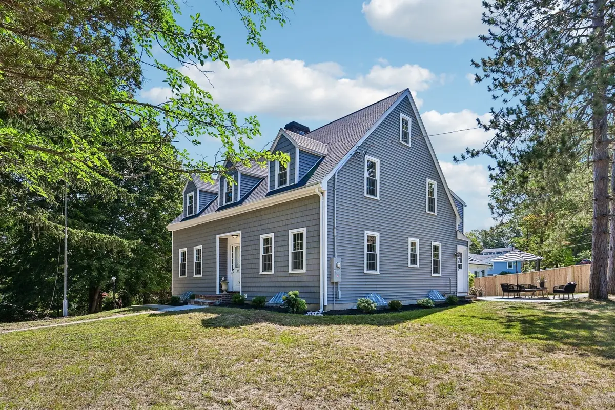 254 Russell St, Woburn, MA 01801 - #1