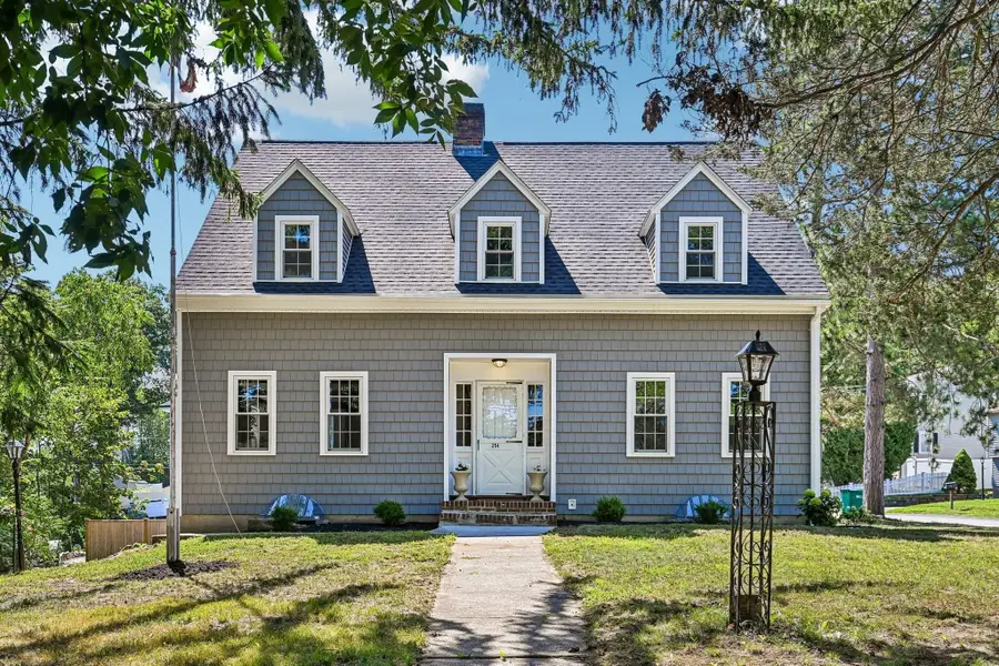254 Russell St, Woburn, MA 01801 - #2