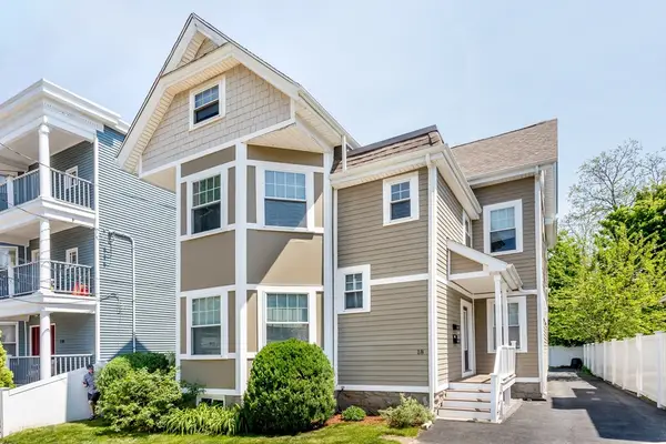 18 Kittredge St #1, Boston, MA 02131