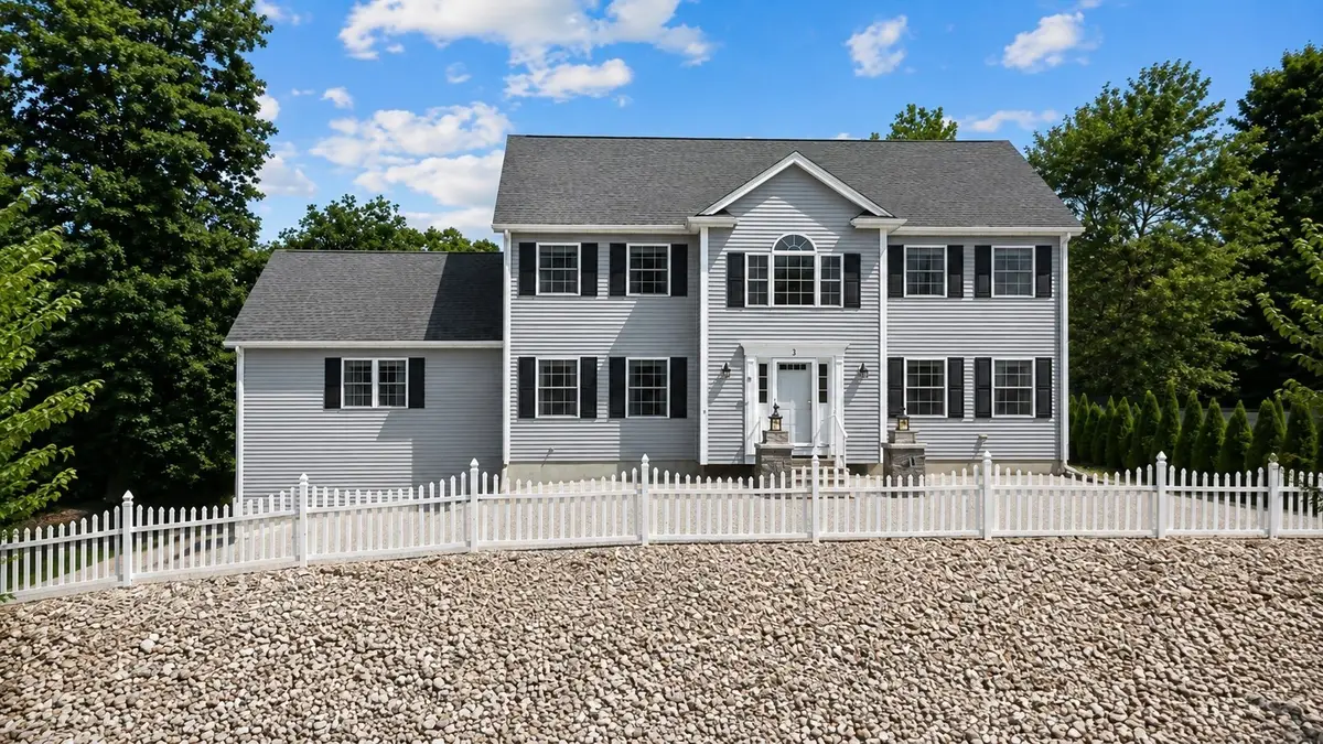 3 Moore Dr, Millbury, MA 01527 - #1