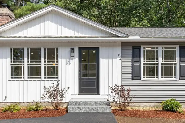 63 Maplewood Dr, Townsend, MA 01469