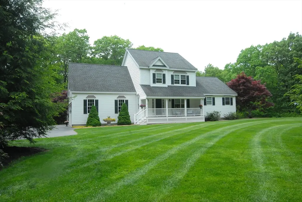 8 Barton Rd, Harvard, MA 01451 - #1