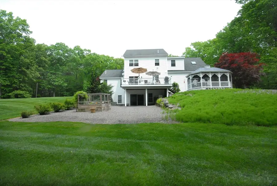 8 Barton Rd, Harvard, MA 01451 - #2