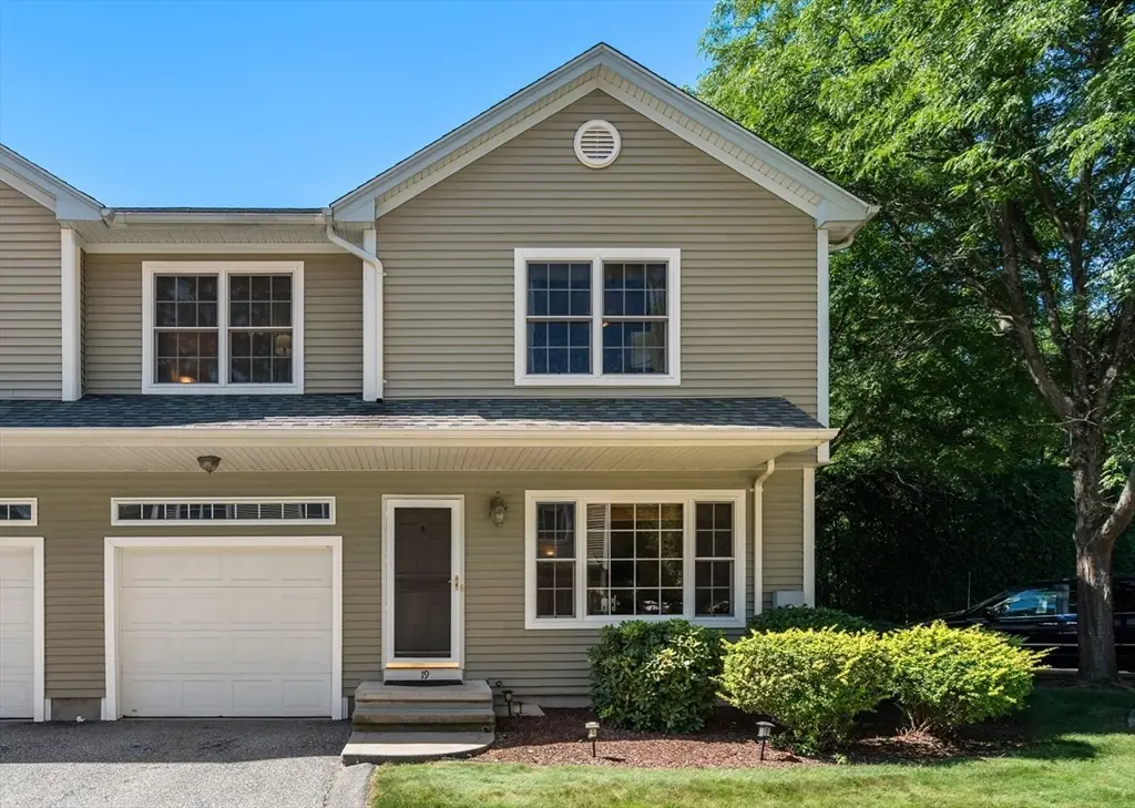 19 Gerard Lane #19, Chicopee, MA 01020 - #1