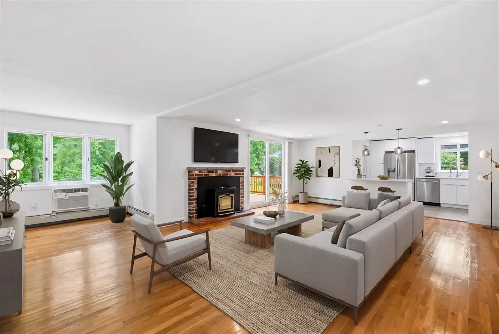 70 Muller Rd, Burlington, MA 01803 - #1