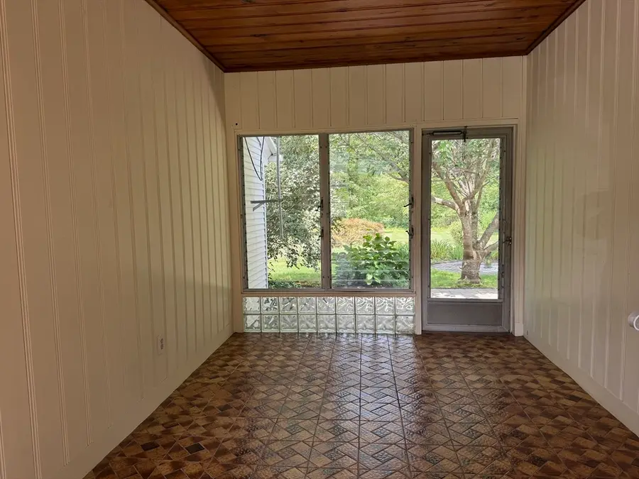 10 Shady Ln, Wilbraham, MA 01095 - #2