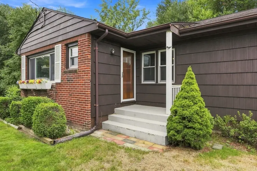 111 Florida Drive, Agawam, MA 01001 - #2