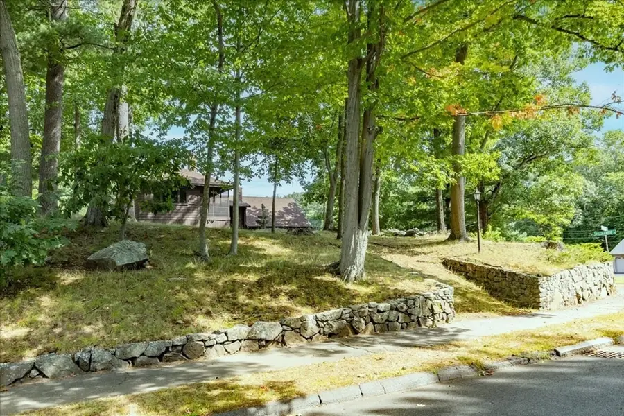 43 Ledgewood Dr, Danvers, MA 01923 - #3