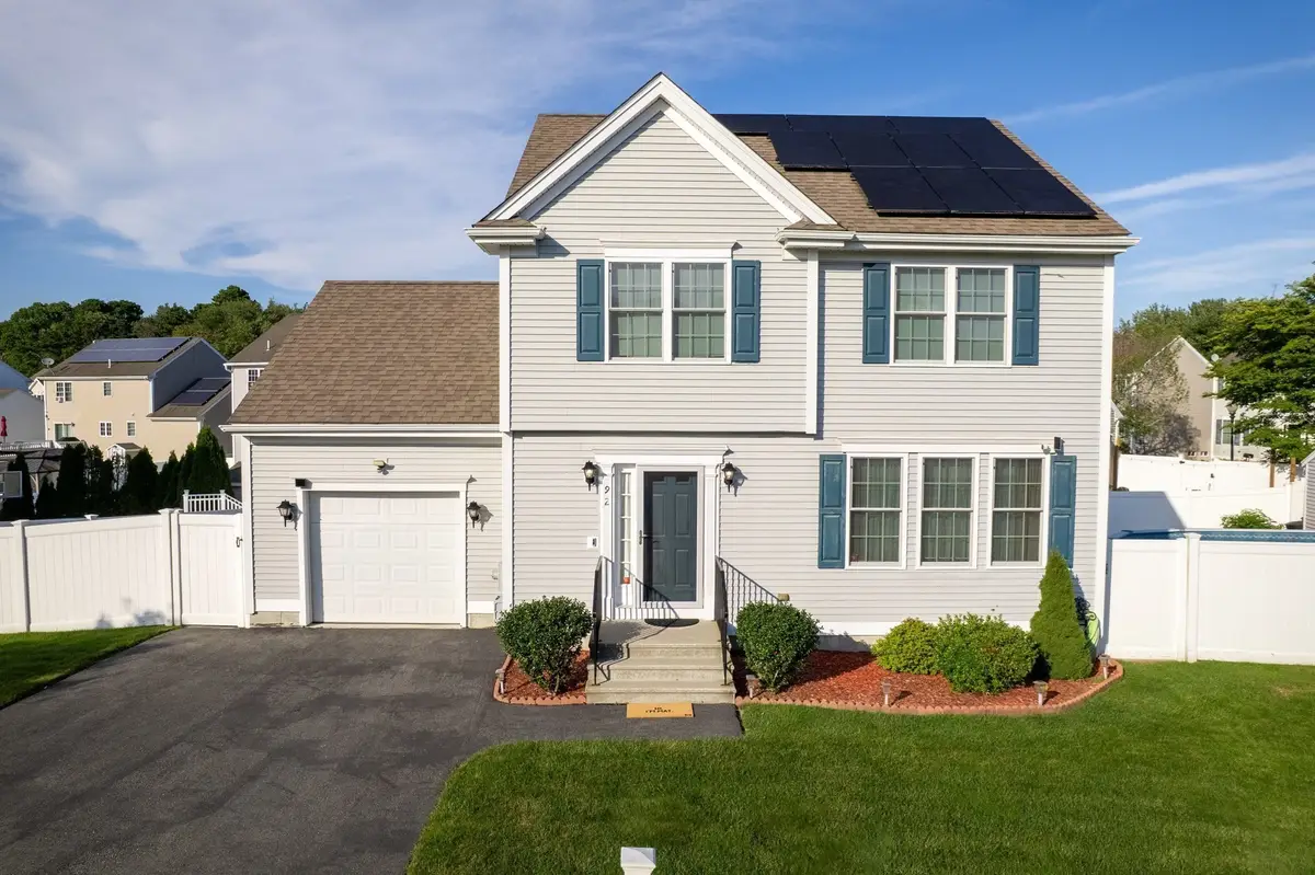 92 Tarkiln Pl, New Bedford, MA 02745 - #1