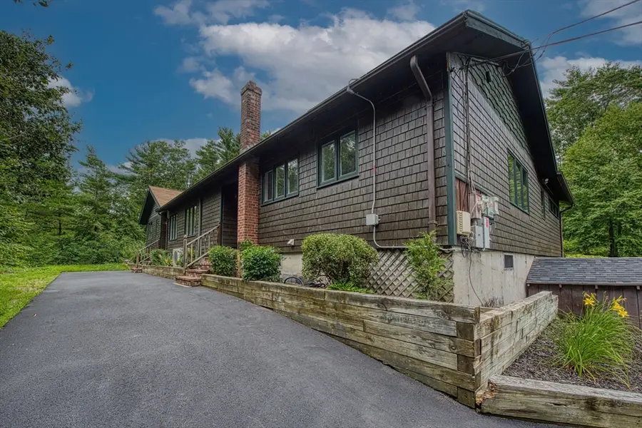 131 Wampum St, Wrentham, MA 02093 - #3