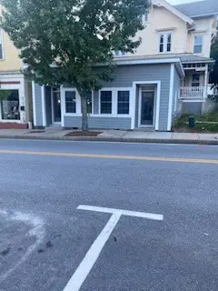 111 Church St #3, Northbridge, MA 01588