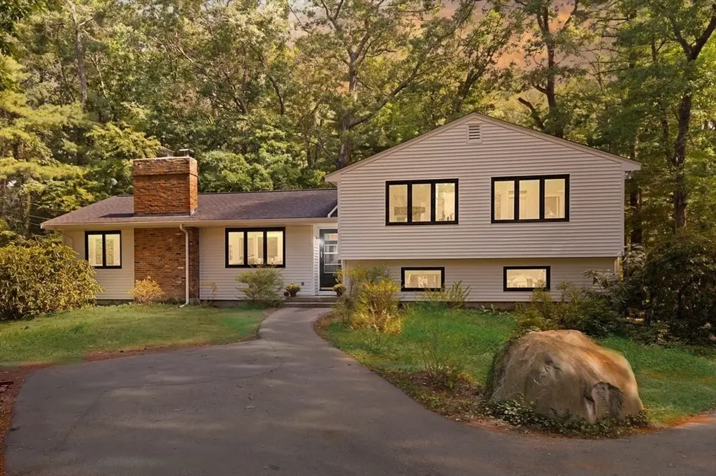 20 Algonquin Rd, Canton, MA 02021 - #1