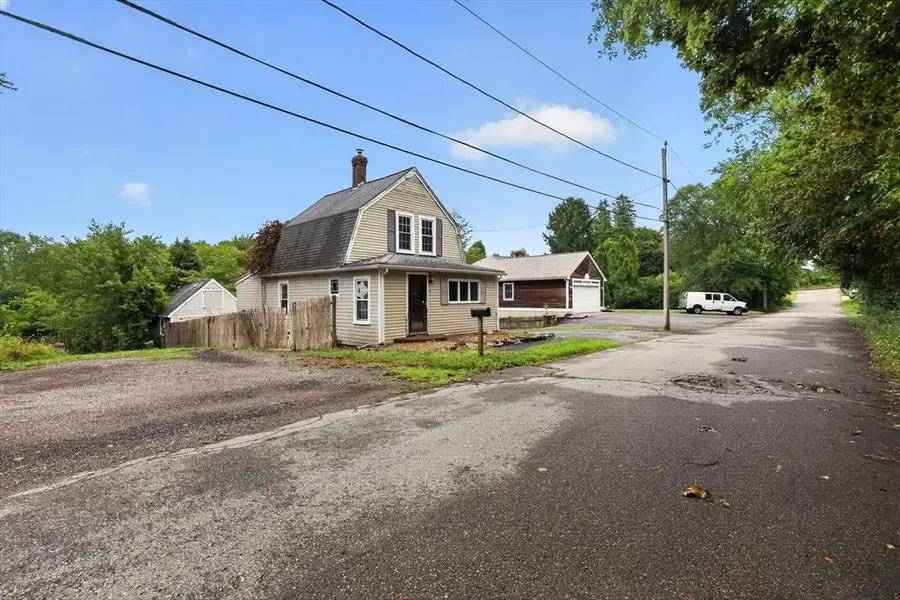 15 Hillside Ave, Middleboro, MA 02346 - #2