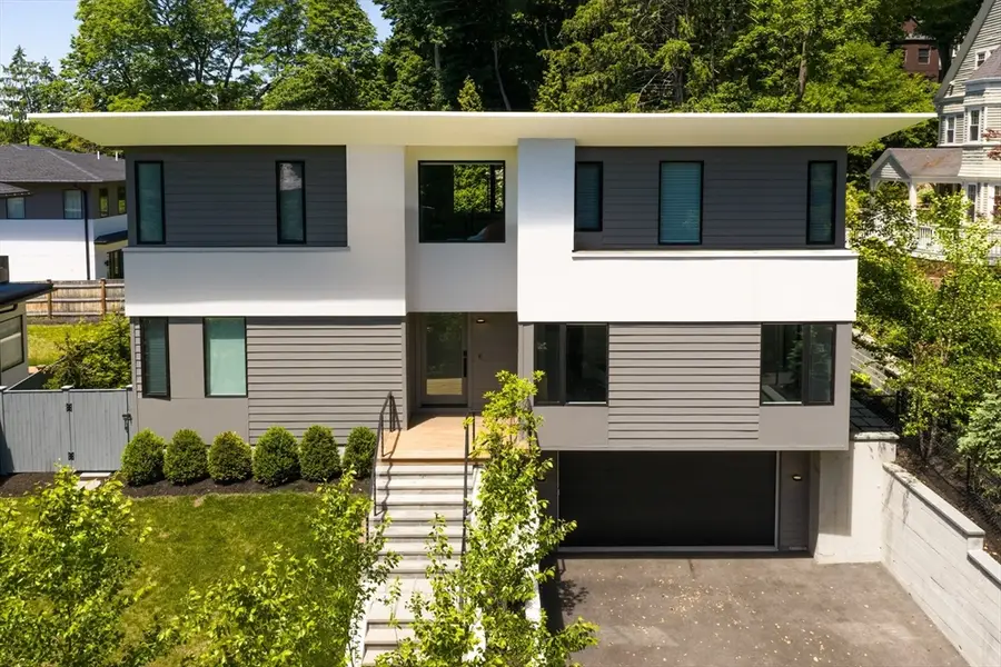 221 Gardner Rd, Brookline, MA 02445 - #2
