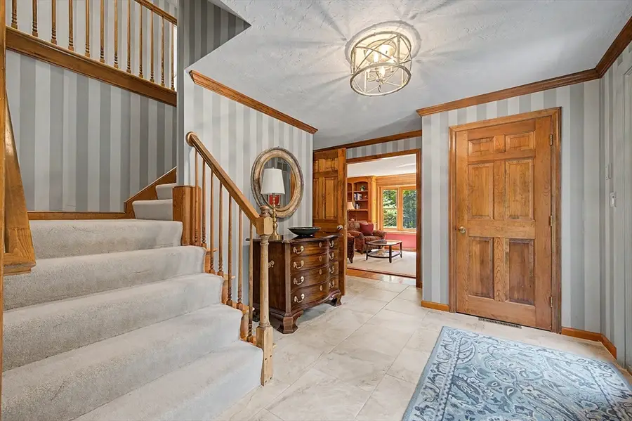 8 Erika Dr, Hopkinton, MA 01748 - #2