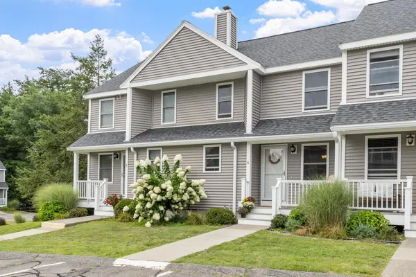 4 Sycamore Dr #4, Leominster, MA 01453