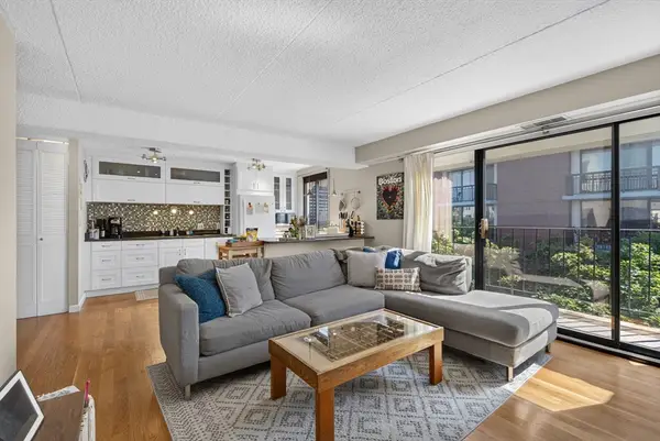 55 Sewall Ave #PHB, Brookline, MA 02446