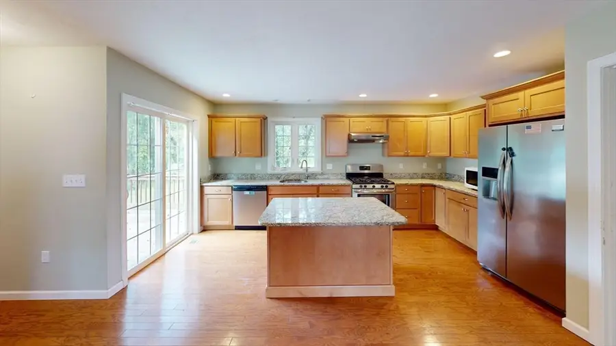 347 Main Street, Townsend, MA 01469 - #3
