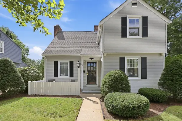 250 Gillette Ave, Springfield, MA 01118