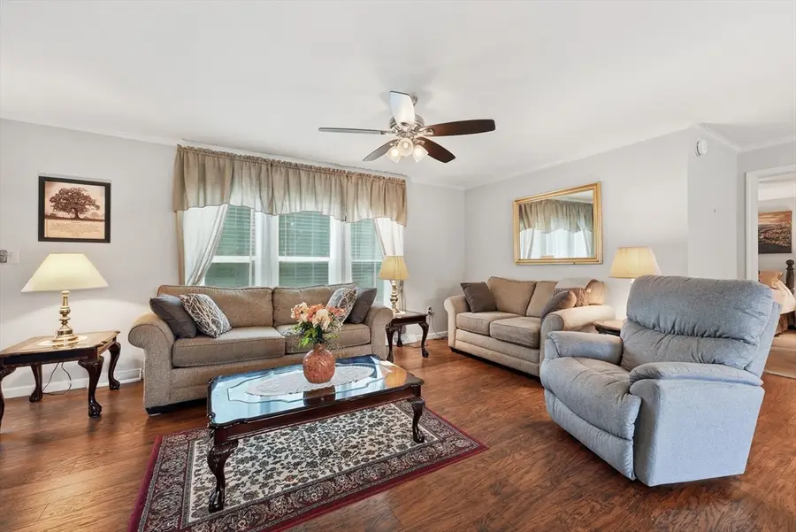 11 Carol Circle, Westfield, MA 01085 - #3
