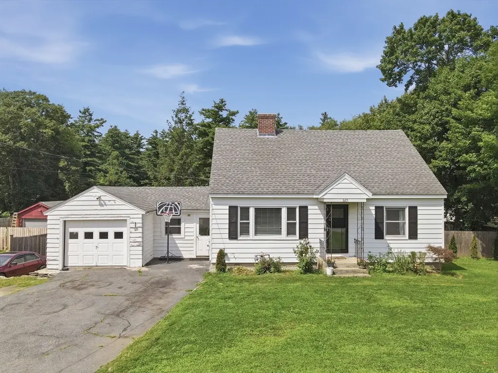 229 Whalom Rd, Lunenburg, MA 01462 - #1