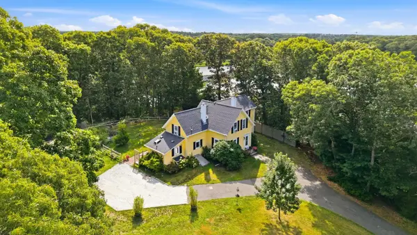775 Shore Rd, Bourne, MA 02559