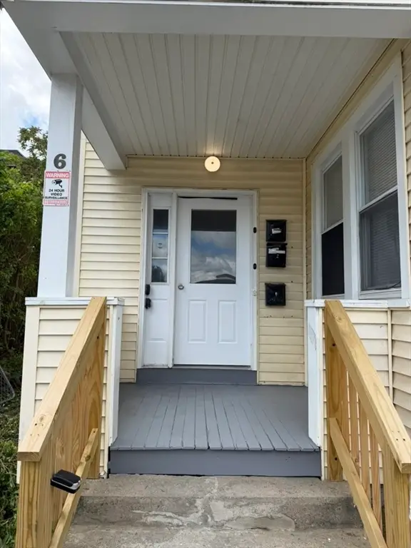 6 Dorchester St, Worcester, MA 01610 - #1