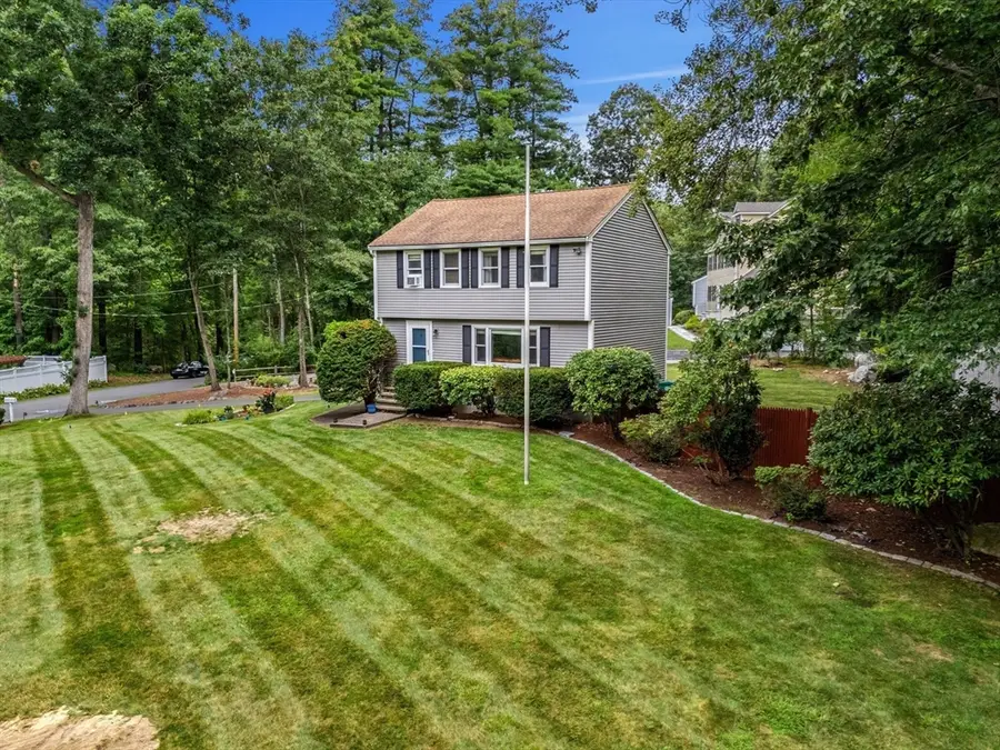 82 Keystone Ln, Billerica, MA 01821 - #2