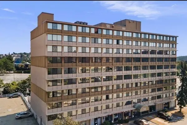 70 Southbridge St #812, Worcester, MA 01608