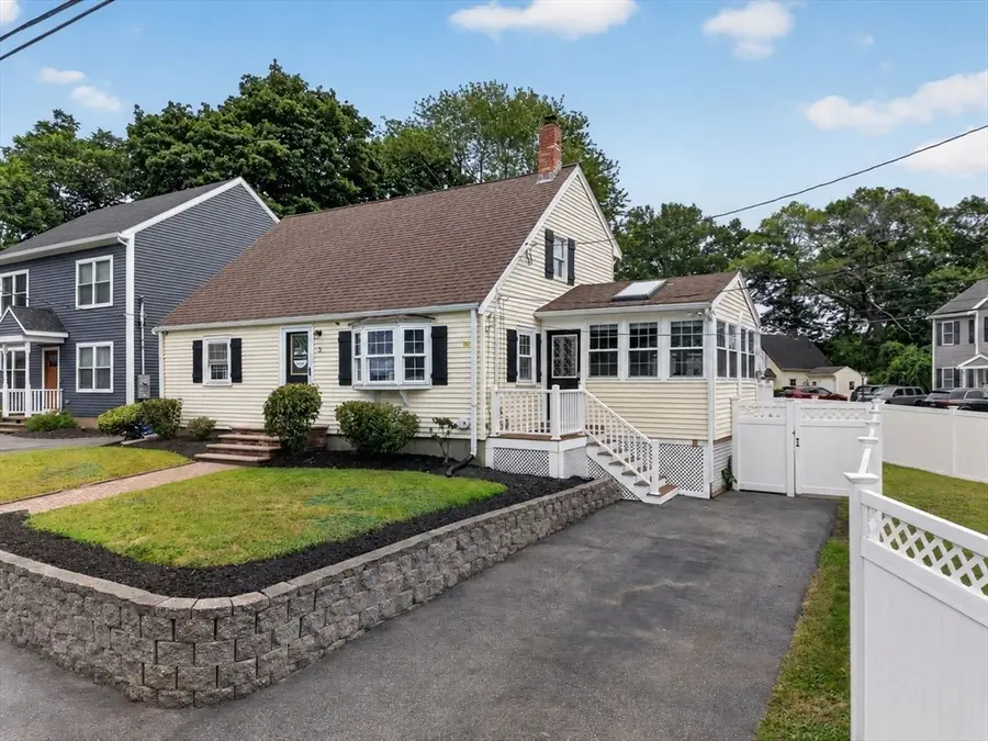 3 Wormstead St, Saugus, MA 01906 - #2